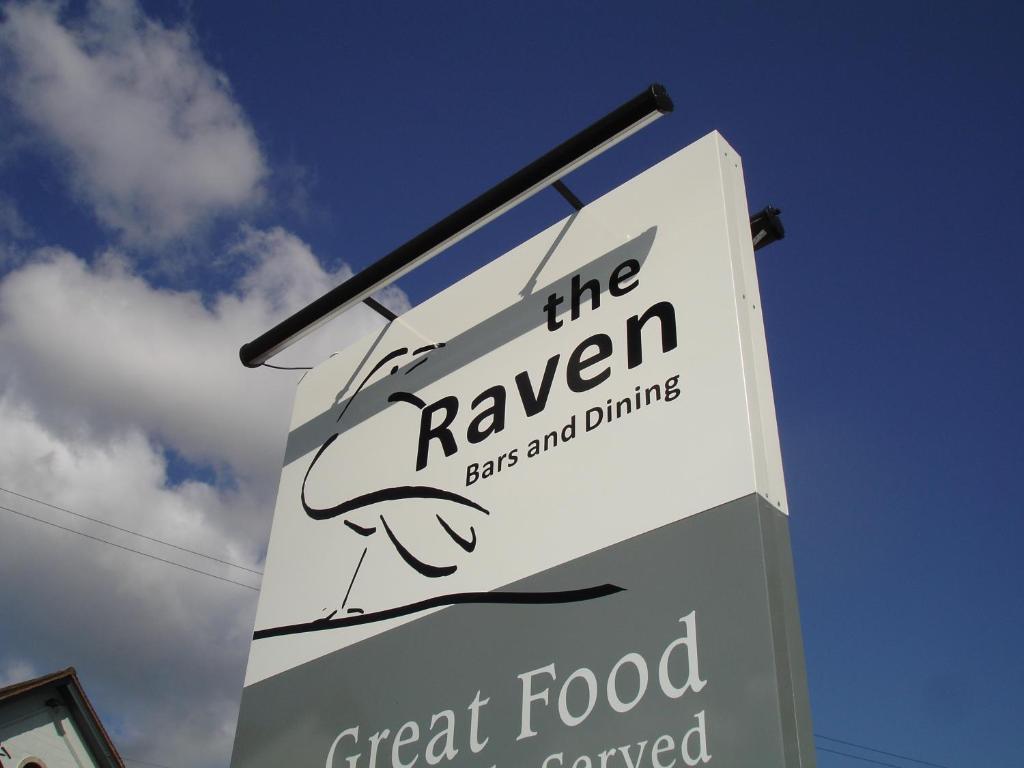 The Raven Hotel 코비 외부 사진