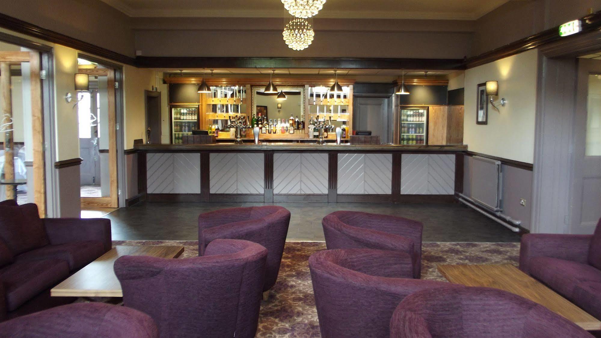 The Raven Hotel 코비 외부 사진